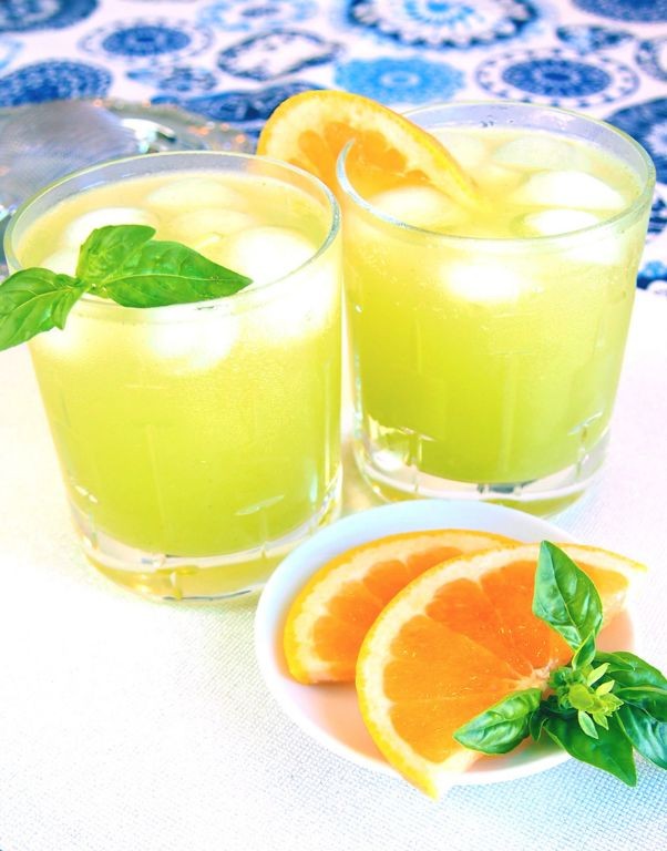 Grapefruit and Basil Cleansing Juice