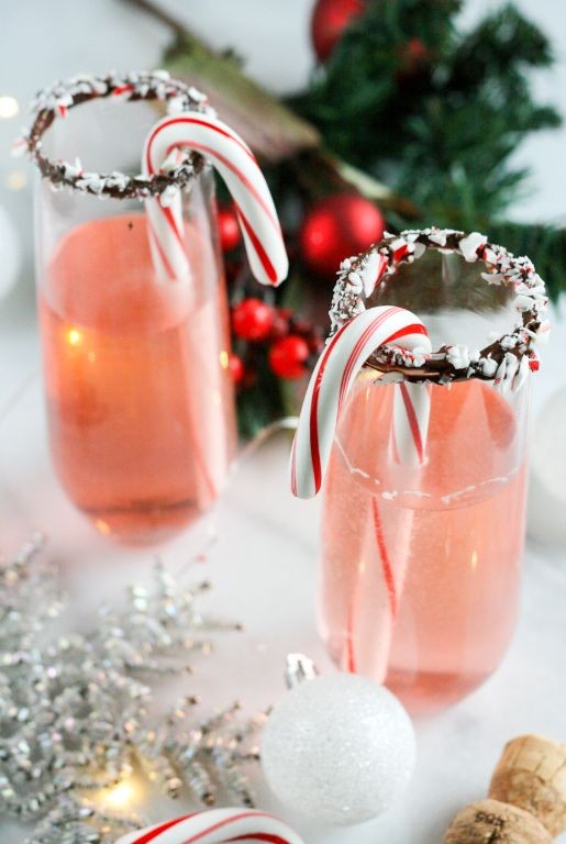 Peppermint Twist Peppermint Bark Cocktail
