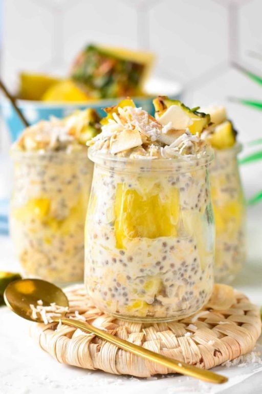 Pina Colada Overnight Oats