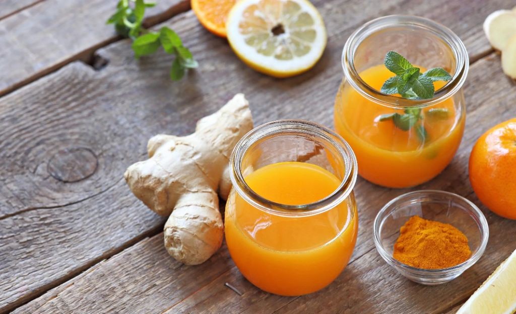 Turmeric and Orange Anti-Inflammatory Juice