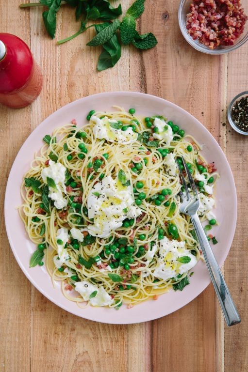 Burrata Pasta with Pancetta and Peas