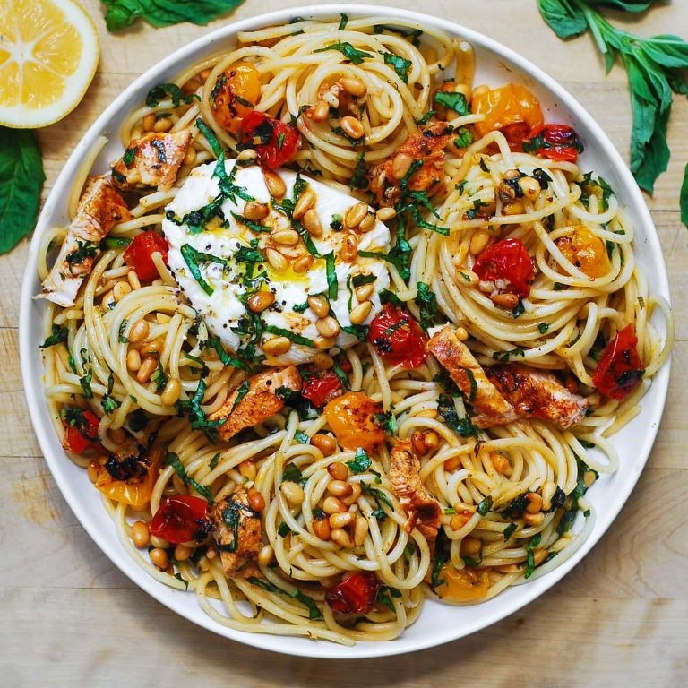 Burrata Pasta with Roasted Garlic