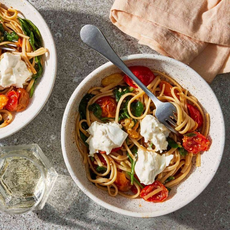 Burrata and Cherry Tomato Pasta