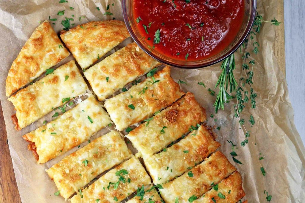 Cheesy Garlic Keto Breadsticks