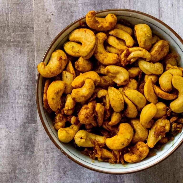 Coconut Curry Roasted Cashews