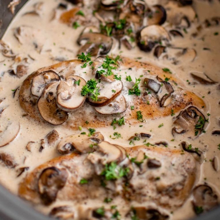 Crockpot Chicken Legs with Mushroom Gravy