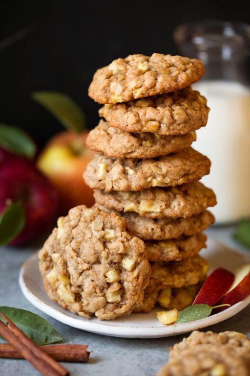 Low-Sugar Apple Cinnamon Cookies