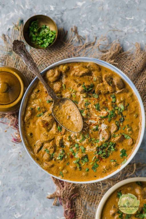 Mushroom Poori Masala