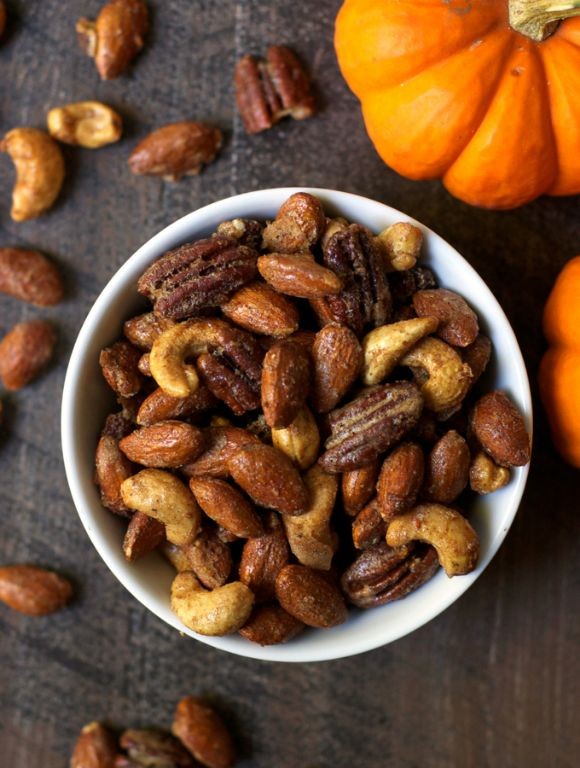 Pumpkin Spice Roasted Cashews