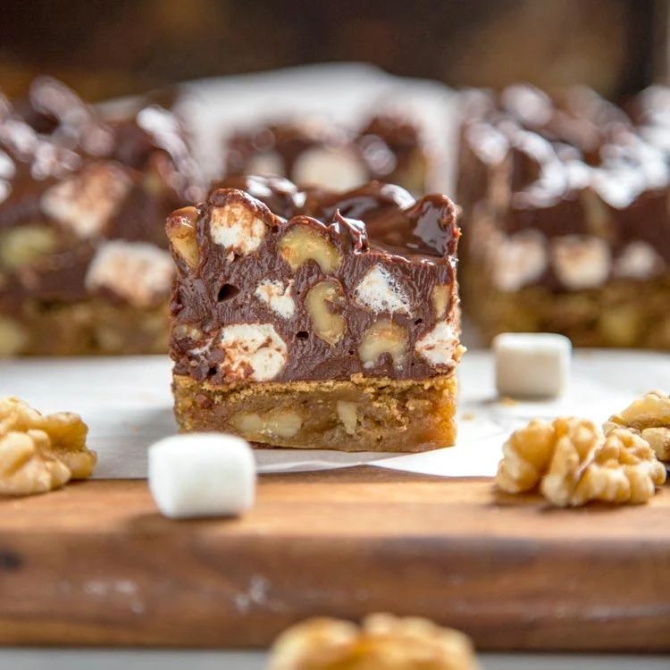 Rocky Road Blonde Brownies with Marshmallows