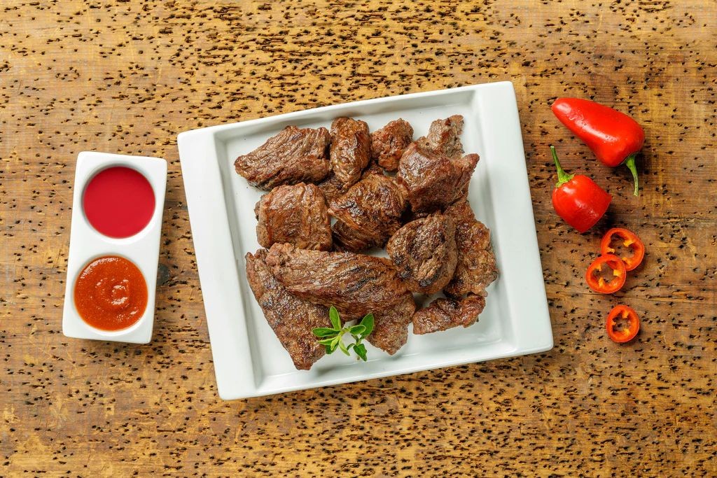 Spicy Sriracha Beef Tips