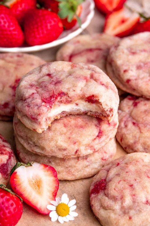 Strawberry Cream Cheese Cookies