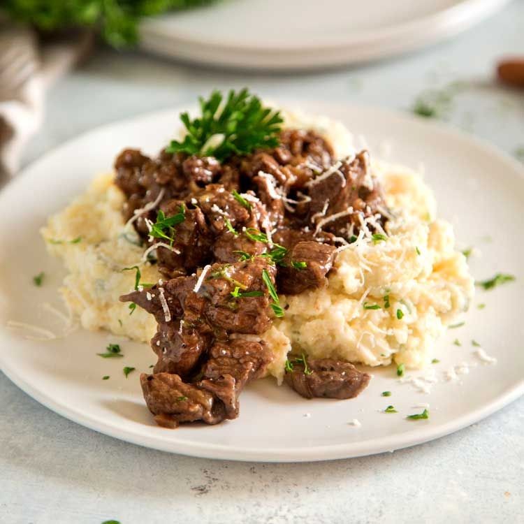 Tender Beef Tips in Red Wine Sauce